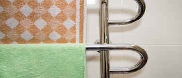 A Buyer's Guide to Heated Towel Racks